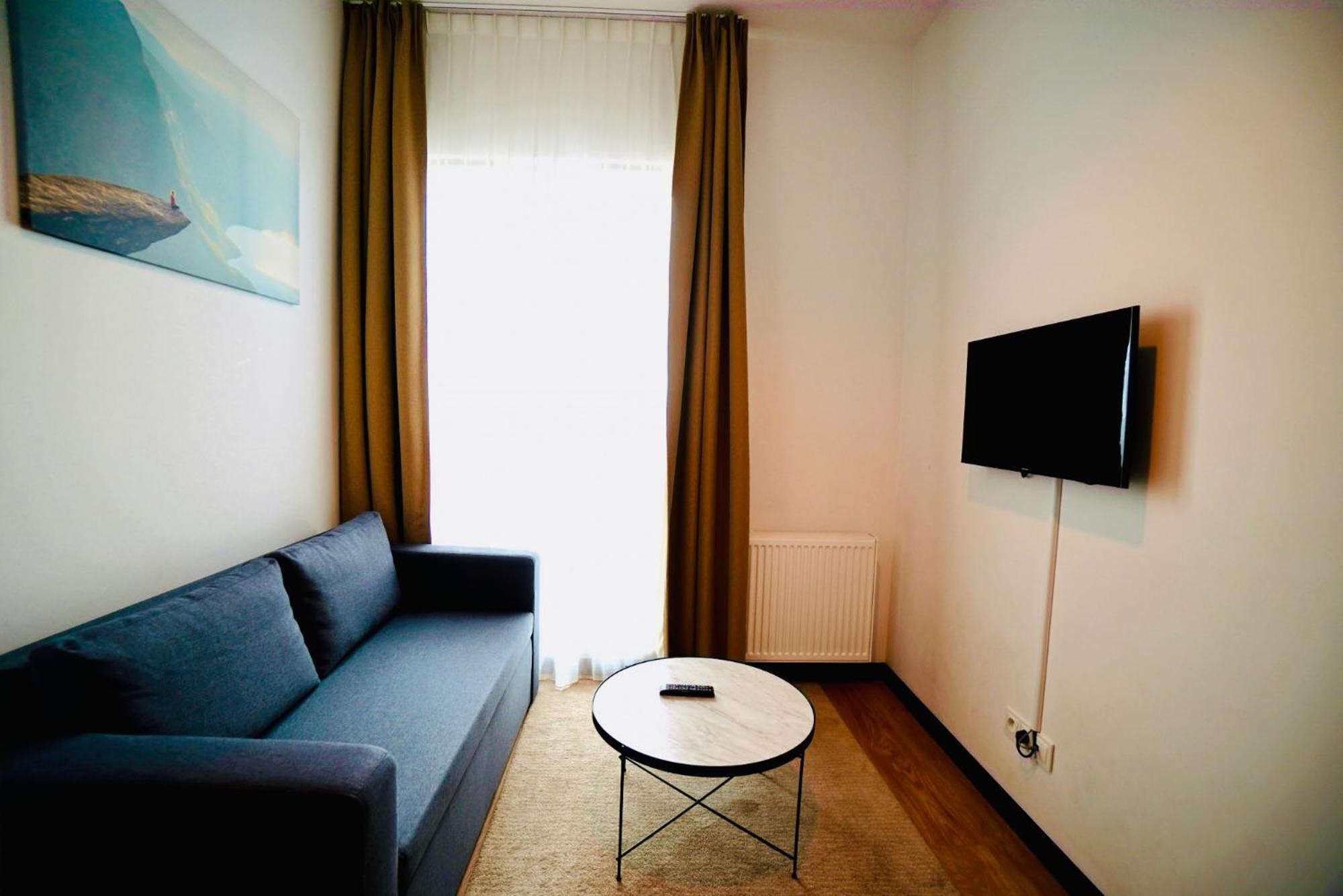Bk Aparthotel Praga - National Stadium - Comfortable Apartment For 4 People 华沙 外观 照片
