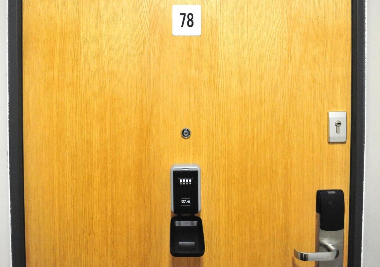 Bk Aparthotel Praga - National Stadium - Comfortable Apartment For 4 People 华沙 外观 照片