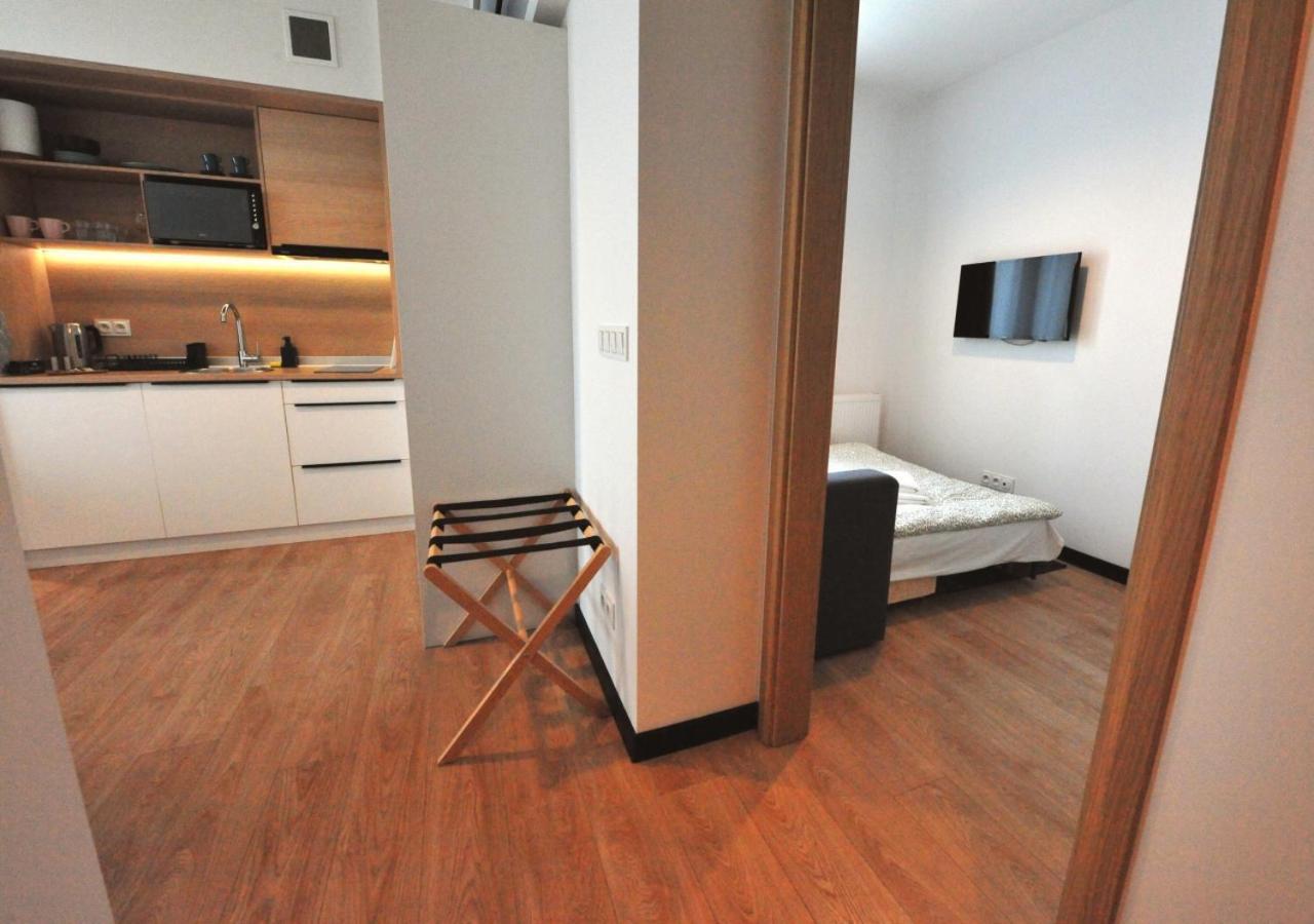 Bk Aparthotel Praga - National Stadium - Comfortable Apartment For 4 People 华沙 外观 照片