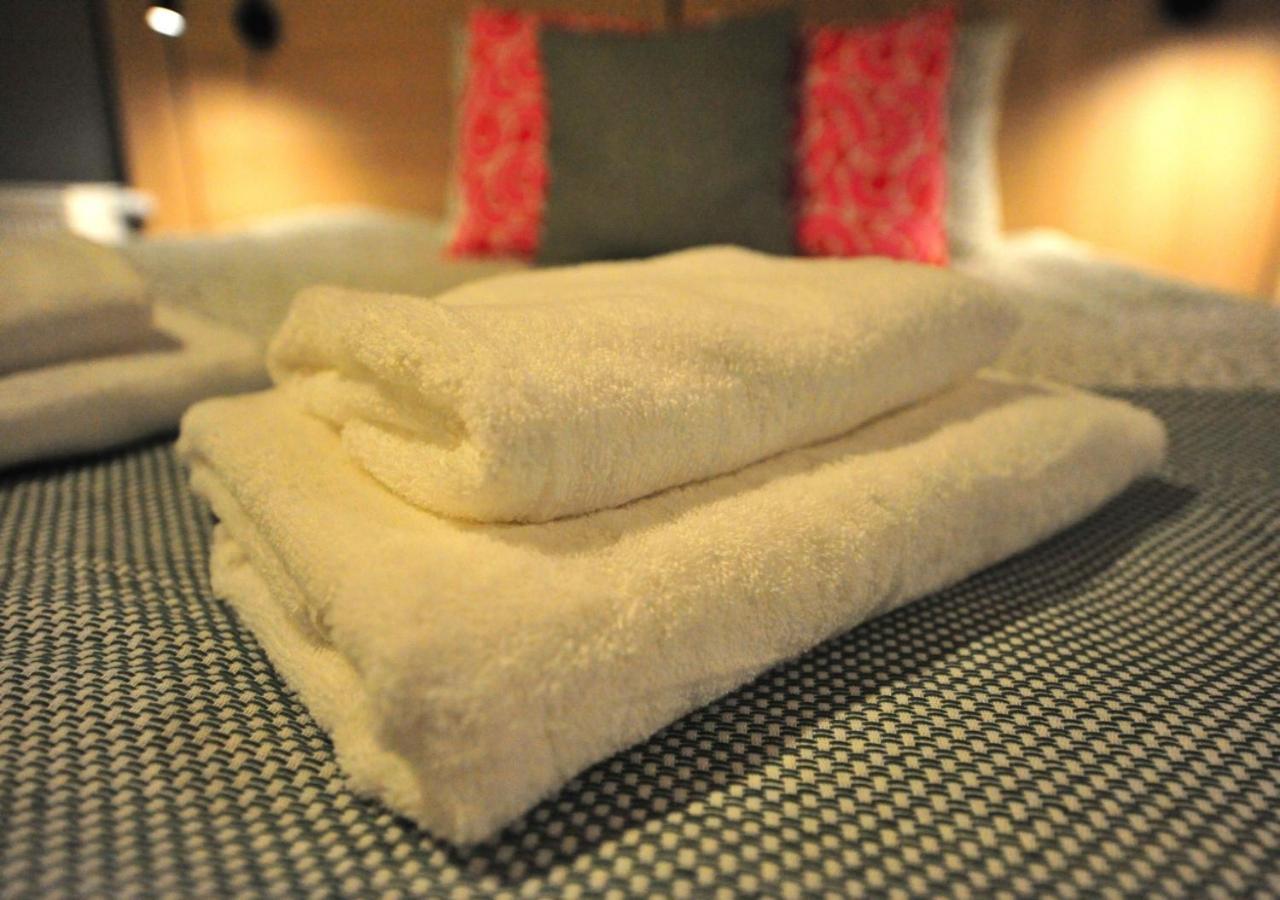 Bk Aparthotel Praga - National Stadium - Comfortable Apartment For 4 People 华沙 外观 照片